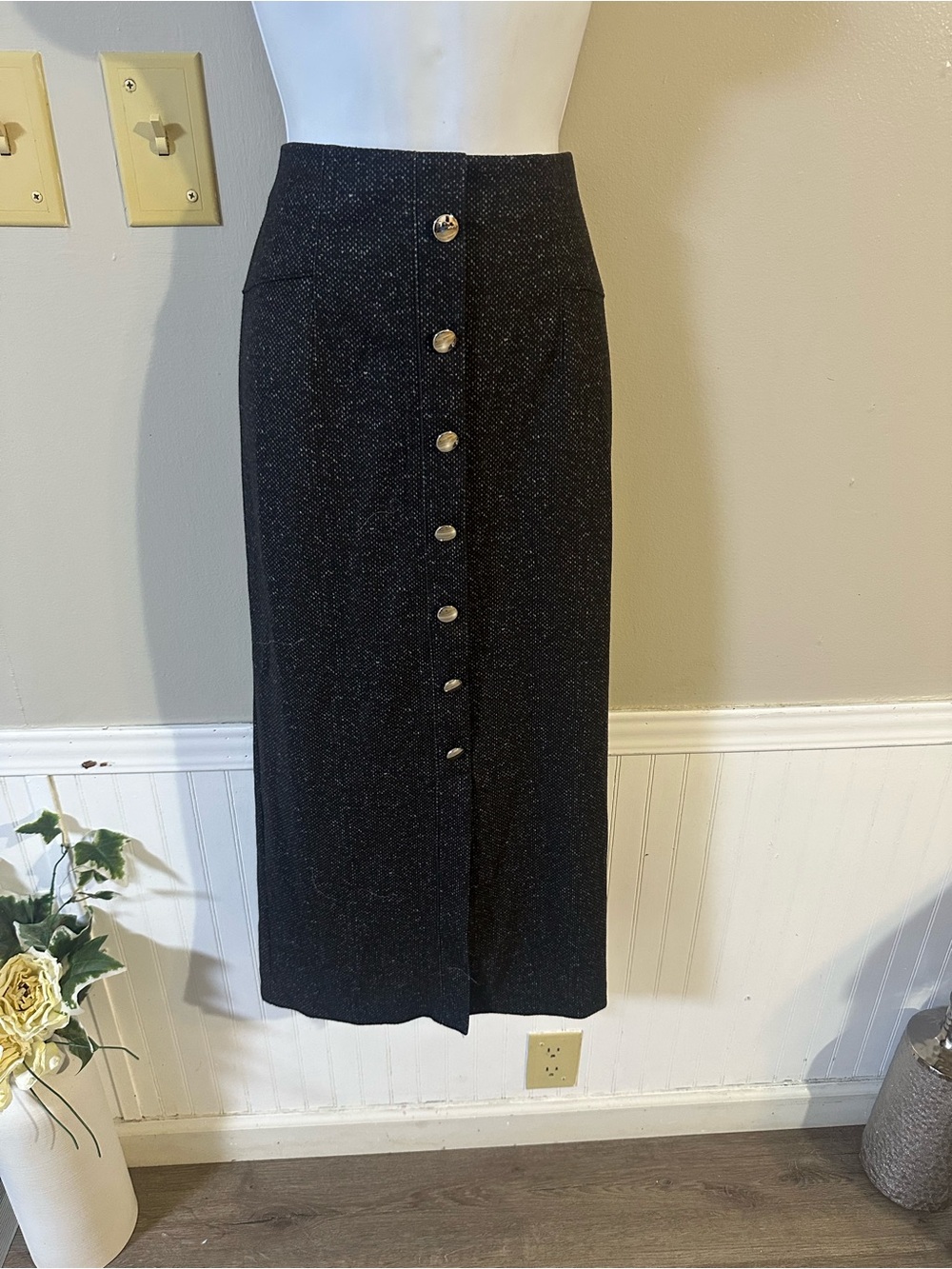 Classic Black Button-Down Midi Skirt